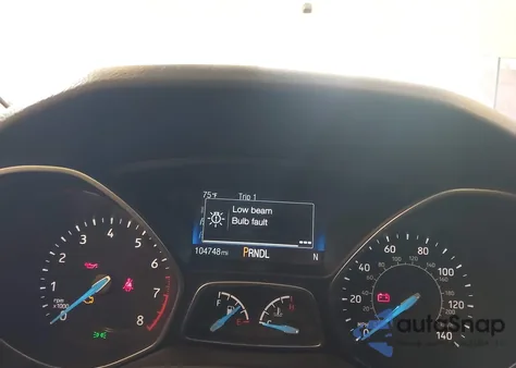 2015 Ford Focus Se z USA, uszkodzony, nr VIN 1FADP3K20FL288709